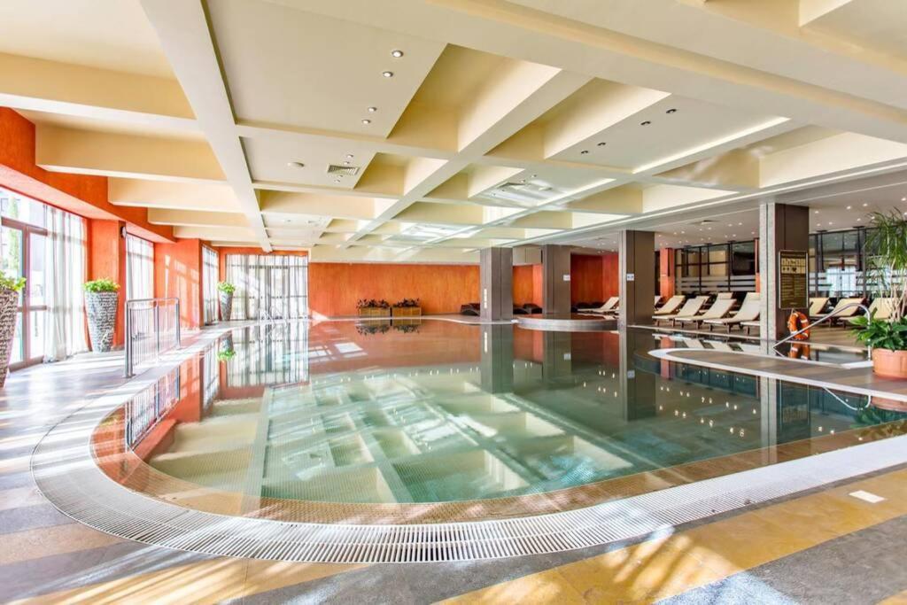 Barcelo Royal Beach - Prestige Apartments ซันนีบีช ภายนอก รูปภาพ