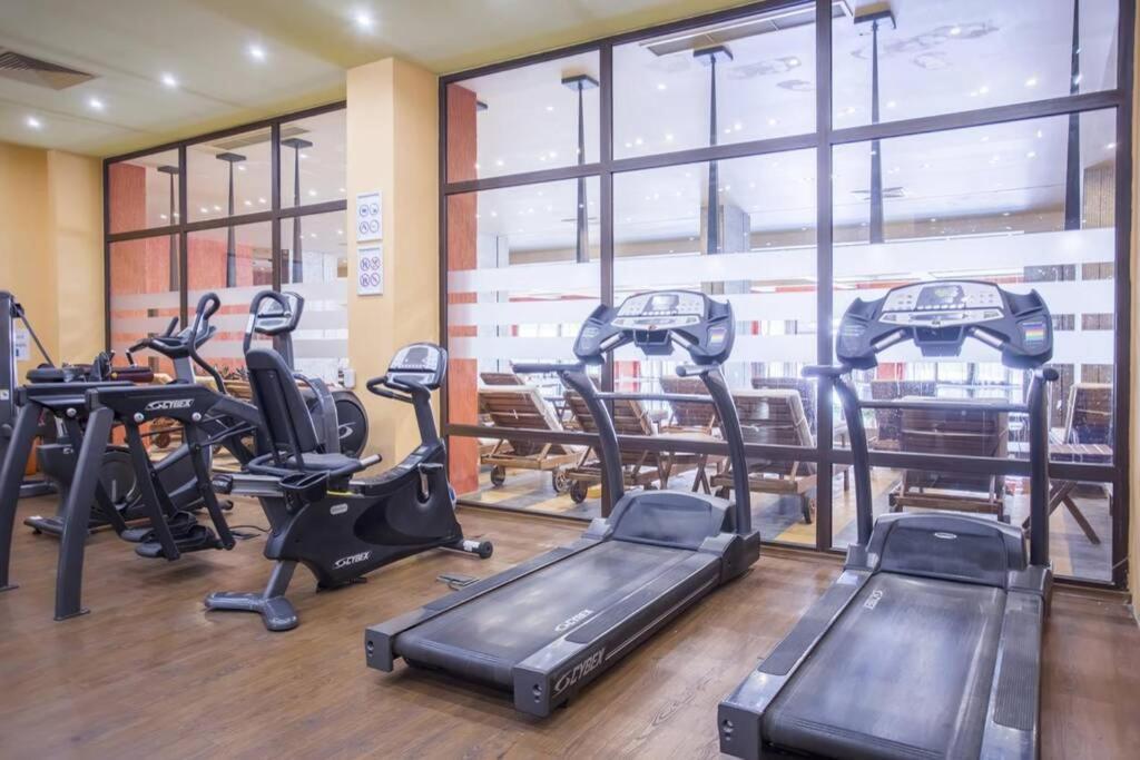 Barcelo Royal Beach - Prestige Apartments ซันนีบีช ภายนอก รูปภาพ