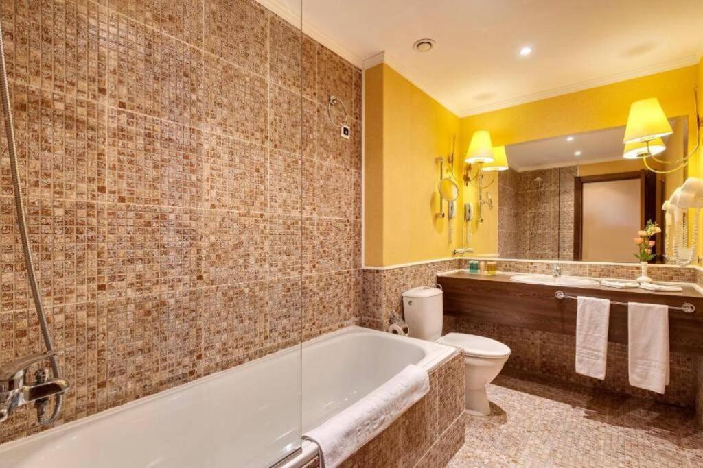 Barcelo Royal Beach - Prestige Apartments ซันนีบีช ภายนอก รูปภาพ